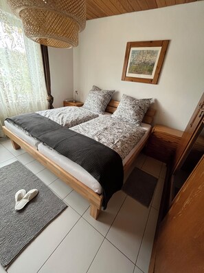 1 bedroom, iron/ironing board, WiFi, bed sheets - Hunsrück in a prime location (Hungenroth)
