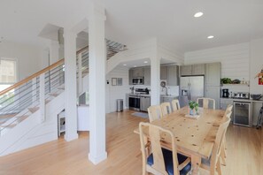 Dining - 27 Sea Mist - Scenic Marsh Views - Owner Cart Included (Fripp Island)