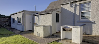 Beautifully furnished 3-bedroom town house on the North Coast 500 route