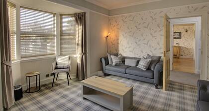Beautifully furnished 6-bedroom town house on the North Coast 500 route