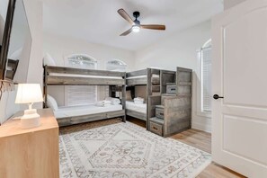 3 Schlafzimmer, Bügeleisen/Bügelbrett, kostenloses WLAN, Bettwäsche