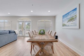 Dining - Seashell Cottage- New Renovation- Private Beach (Santa Rosa Beach)