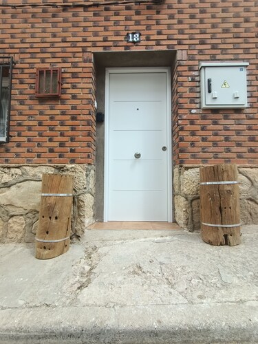 Rural Lodging El Cerro. Discover the Serranía de Cuenca with your pet.