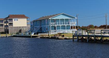 Sunfish Sanctuary 2 Queen Deluxe at Fin N Feather