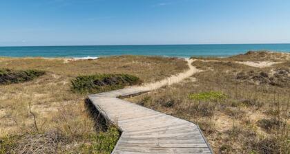 Salt Water Surrender at the Villas of Hatteras Landing 1 Bedroom Near-Beach Condos with Pool Access!