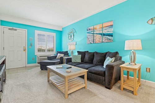 Tank Tops & Flip Flops 112 at the Villas of Hatteras Landing 1 Bedroom Near-Beach Condos with Pool Access!