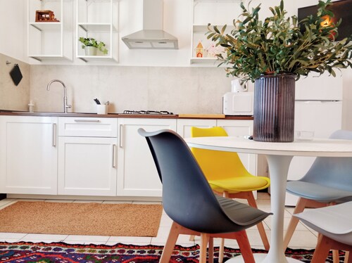 The Belvedere House - Private Apartments