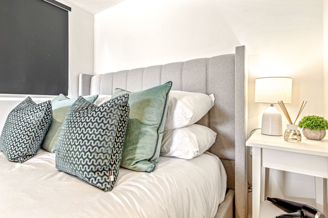 免费 WiFi、床单