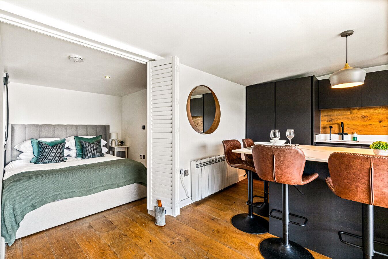 Wi-Fi de cortesia, roupa de cama