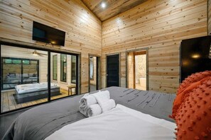 1 dormitorio, tabla de planchar con plancha, wifi y ropa de cama