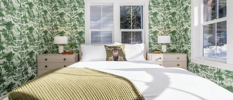 4 bedrooms, desk, iron/ironing board, WiFi