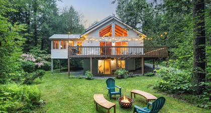 Cabin Retreat in the Berkshire Woods