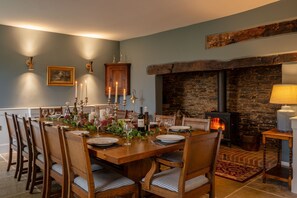 تناول الطعام