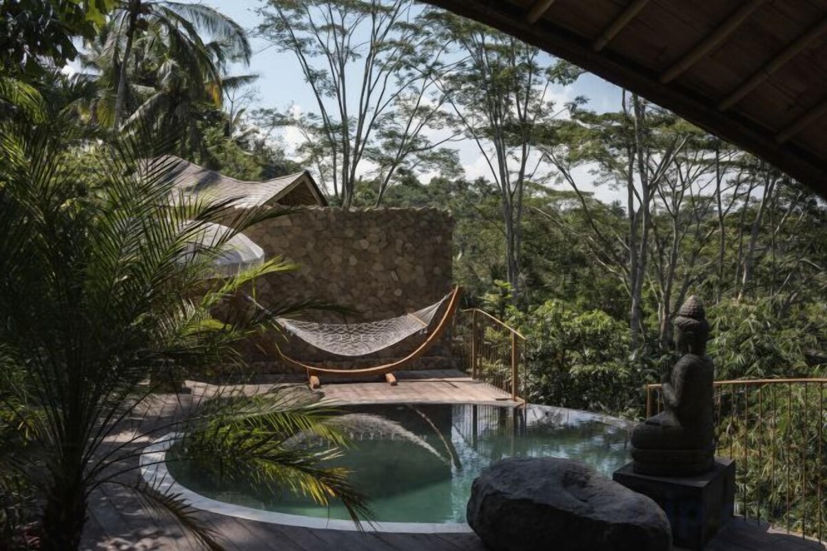 Pool | 2 outdoor pools