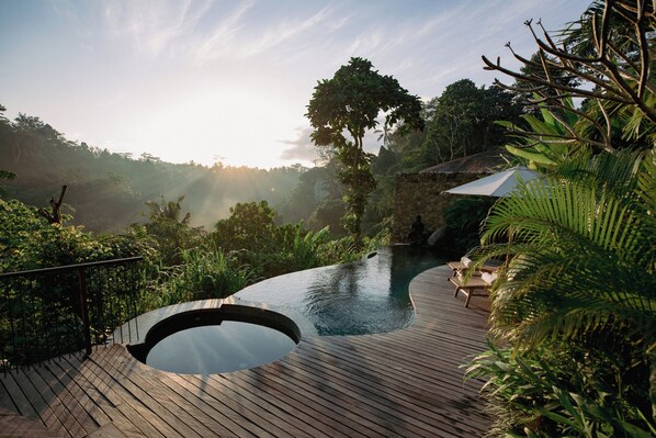 Deluxe Villa, 1 King Bed, Non Smoking, Resort View