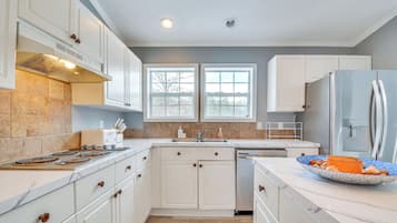 Rumah (4 Bedrooms) | Interior