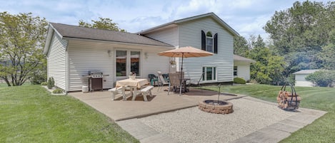 House (3 Bedrooms) | Interior