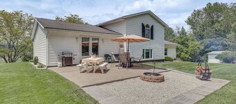 Secluded Ohio Amish Country Getaway w/ Fire Pit