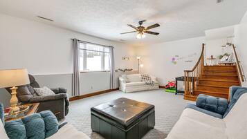 House (3 Bedrooms) | Front of property