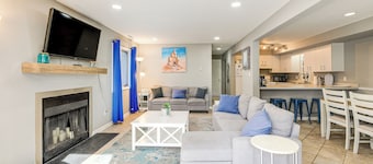 2 Mi to Rehoboth Beach: Condo w/ Pool Access!