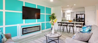 Walk to Ocean: Carolina Beach Condo w/ 2 Balconies