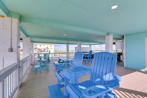 House (3 Bedrooms) | Interior - Walk to Beach: Home w/ Hot Tub & Deck in Gilchrist (Port Bolivar)