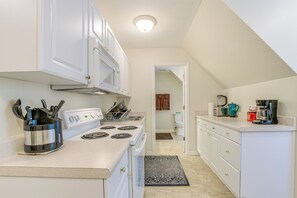 Apartment (1 Bedroom) | Interior