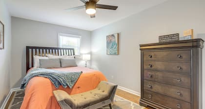 10 Mi to Downtown Macon: Family Home w/ Patio!
