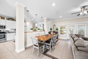 Imagen sin descripción, 4 de 94, botón