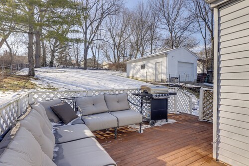 3 Mi to Englewood Dam: Pet-friendly Home w/ Yard!