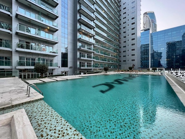 House - Stylish Studio in Business Bay Close to Burj Khal (Dubai)