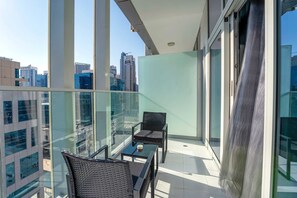 Studio | Internet - Chic Studio in Business Bay Near Burj Khalifa (Dubai)