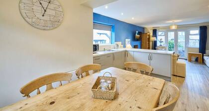 Host Stay Kittling Nook