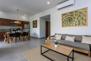 House - Aldea Zama Penthouse w Private Rooftop Jacuzzi (Tulum)