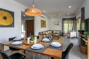 House - Aldea Zama Penthouse w Private Rooftop Jacuzzi (Tulum)