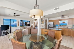 Interior - Makena Surf F104 - Oceanfront 3BR w/ AC, Panoramic Views & Beach Access (Makena, Maui)
