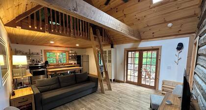 Secluded Cabin on Beautiful Riverside Farm