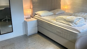 6 chambres, fer et planche Ă  repasser, Wi-Fi, draps fournis
