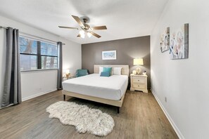 2 chambres, fer et planche à repasser, Wi-Fi gratuit, draps fournis