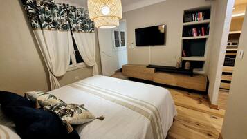 3 chambres, coffres-forts dans les chambres, bureau