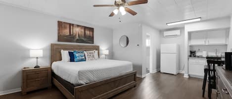 Condo, 1 Bedroom | 1 bedroom, WiFi (free)