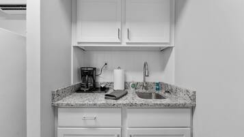 Condo, 1 habitación | Interior