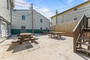 Condo, 1 Bedroom | Outdoor dining - Sc7- Silver Cove 7 1 Bedroom Condo (Branson)