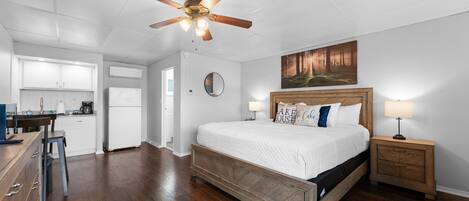 Condo, 1 Bedroom | 1 bedroom, free WiFi