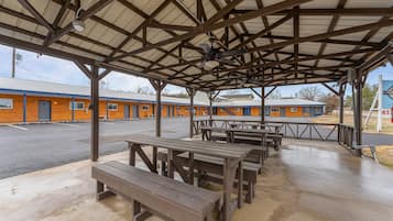 公寓客房, 2 間臥室 | 室外用餐