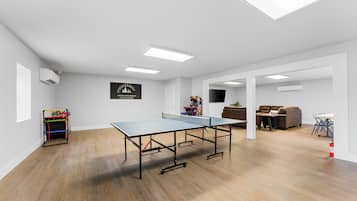 Condo, 1 Bedroom | Game room