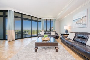 Apartment, 4 Schlafzimmer | Wohnbereich