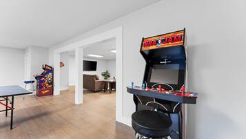 Condo, 2 Bedrooms | Games room