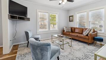 Bungalow, 2 Bedrooms | Living area | Smart TV