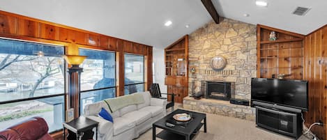 Casa, 3 habitaciones | Área de sala de estar